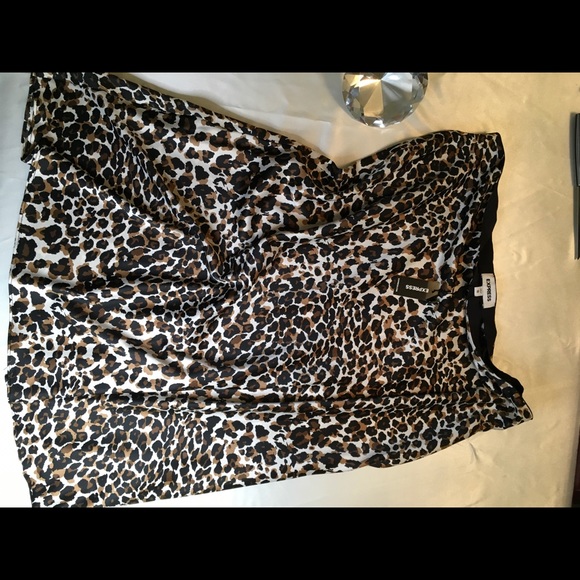 Express Cheetah print skirt - Picture 1 of 2